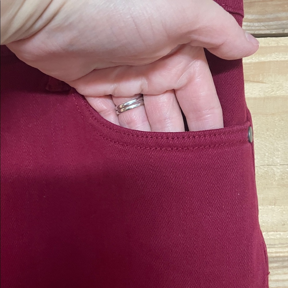 Judy Blue size 13/31 Stretchy Flare Leg Jeans in Red with Heart Shape Pockets - Picture 6 of 13